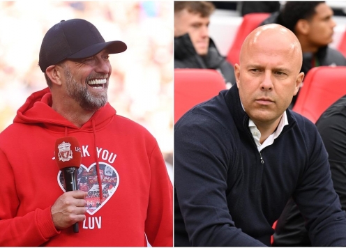 Huyền thoại Liverpool khuyên Slot học hỏi Klopp