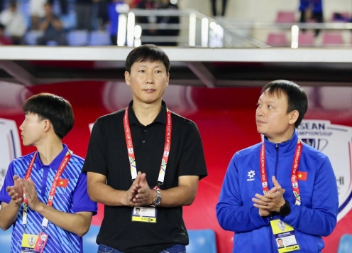 Chờ đợi ‘quân bài tẩy’ của HLV Kim Sang Sik