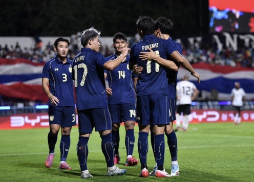 Bỏ lỡ liên tục, ĐT Thái Lan vẫn thắng 3-0 Fiji