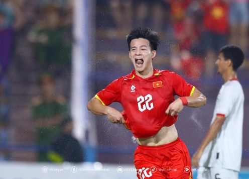 Sao U23 Việt Nam lên tiếng khi được đề cử Quả bóng Vàng 2025