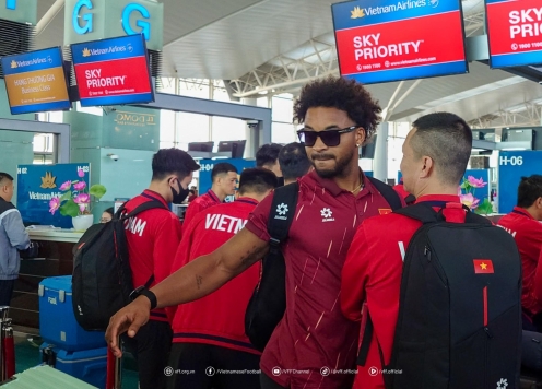 ĐT Việt Nam về nước, tạm chia tay sau trận thắng Lào