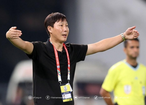 HLV Kim Sang Sik thiết lập kỳ tích khiến cả Đông Nam Á khiếp sợ