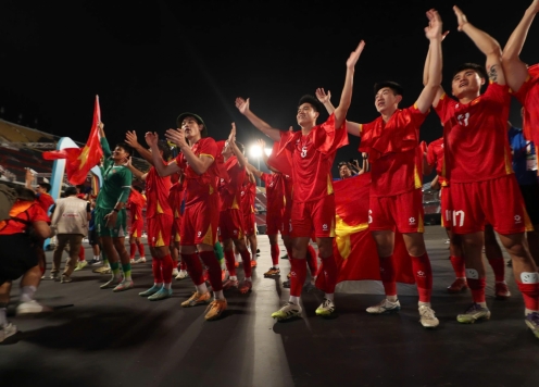 Bóng đá Việt Nam giành cú đúp HCV SEA Games lịch sử trong 1 ngày