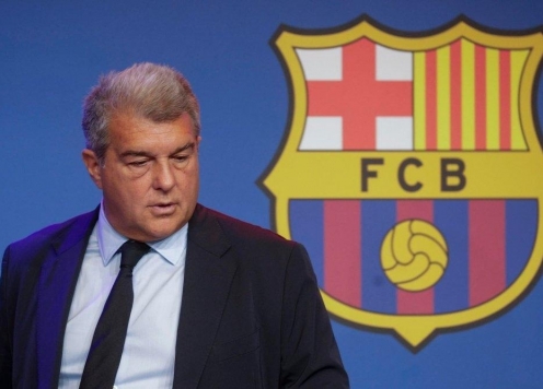 Sếp lớn La Liga lên tiếng, Barca áp lực tột độ
