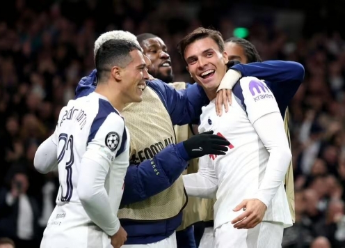 Tottenham nhận cú hích lớn từ trụ cột trước trận đấu với Arsenal