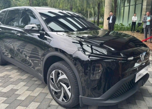 MPV điện VinFast Limo Green tiếp tục lộ diện: Nội thất 7 chỗ rộng rãi, hướng đến sự thực dụng