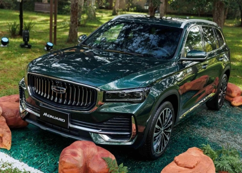 Ra mắt với giá hơn 1 tỷ đồng, Geely Monjaro có tự làm khó mình trong cuộc chơi SUV phổ thông?