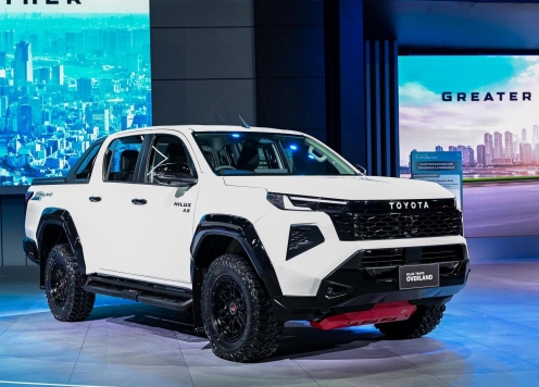 Đại lý báo nhận cọc Toyota Hilux 2026: Dự kiến có 3 phiên bản, về Việt Nam ngay đầu năm sau?