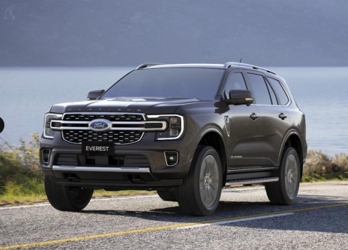 Ford Everest giữ vững ngôi vương phân khúc SUV cỡ D: Chưa có đối thủ xứng tầm?