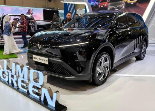 VinFast Limo Green và VF Wild lần đầu 'chào sân' Indonesia tại triển lãm ô tô quốc tế GIIAS 2025