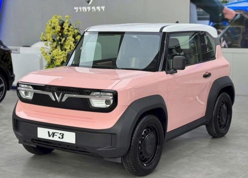 VinFast VF 3 âm thầm nâng cấp: Vô-lăng mới, bổ sung kết nối Apple CarPlay/Android Auto, giá tăng nhẹ