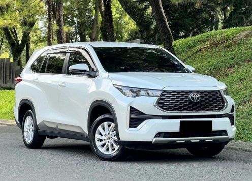 Toyota Innova Cross bản giá rẻ rò rỉ thông số: Động cơ thuần xăng, không có ADAS
