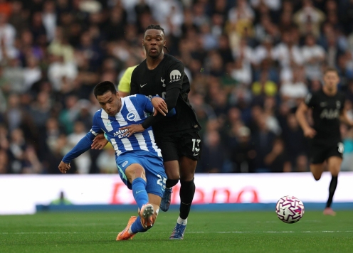 Đôi công rực lửa, Brighton rơi 2 điểm trước Tottenham