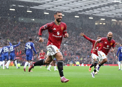 MU đánh bại Chelsea trong trận cầu có 2 thẻ đỏ