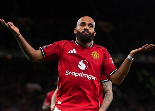 Bryan Mbeumo để mặc số phận vào tay MU