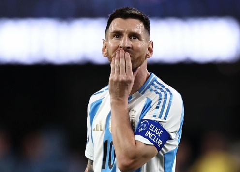 Messi nhận tin dữ trên tuyển Argentina