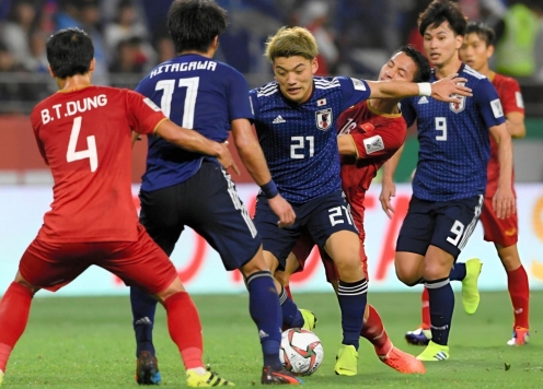 Ngôi sao từng 'xé lưới' ĐT Việt Nam hạnh phúc sau chiến thắng trước Ghana