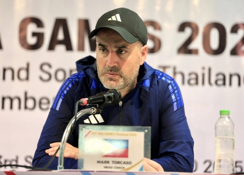 HLV Philippines nói điều bất ngờ sau trận thắng Việt Nam