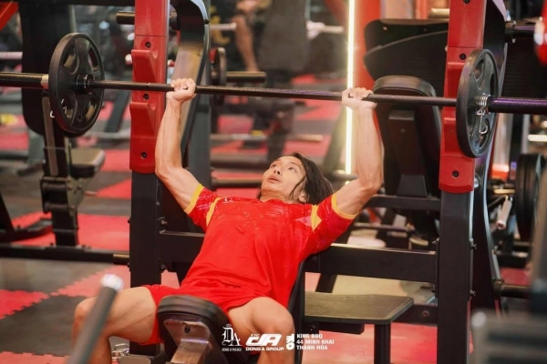 Thêm 1 tiền vệ Việt kiều Pháp về Việt Nam thi đấu