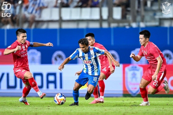 HLV Mano Polking nói thật lòng về đẳng cấp của Chanathip