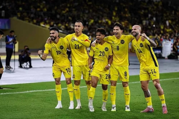 Bất chấp án phạt, Malaysia vẫn đang áp đảo đối thủ tại VL Asian Cup