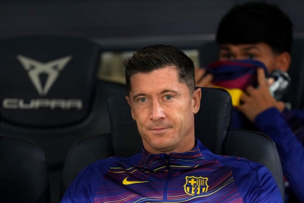 Lewandowski lên tiếng về tương lai ở Barca
