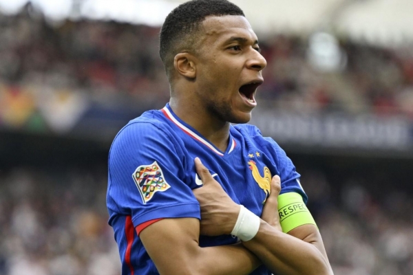 Vượt mặt Henry, Mbappe tiến sát kỷ lục mới cho ĐT Pháp