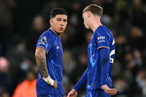 'Chelsea tốt nhất đừng mơ vô địch Ngoại hạng Anh làm gì'