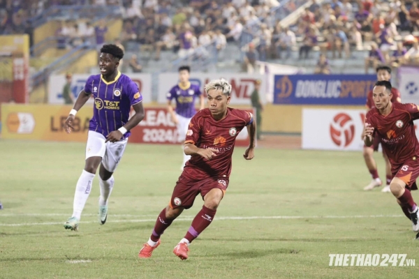 Vì tình yêu, cựu tiền vệ ĐT Việt Nam từ chối đề nghị hậu hĩnh