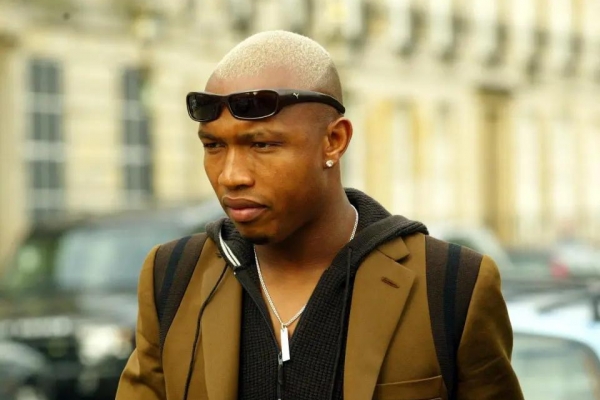 Cựu sao Liverpool đối diện án tù vì không trợ cấp nuôi con