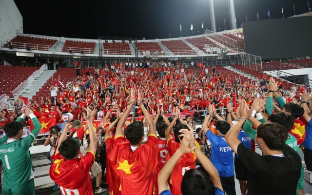 Báo Thái Lan: 'Nếu không học theo Việt Nam, họ sẽ bỏ xa chúng ta'