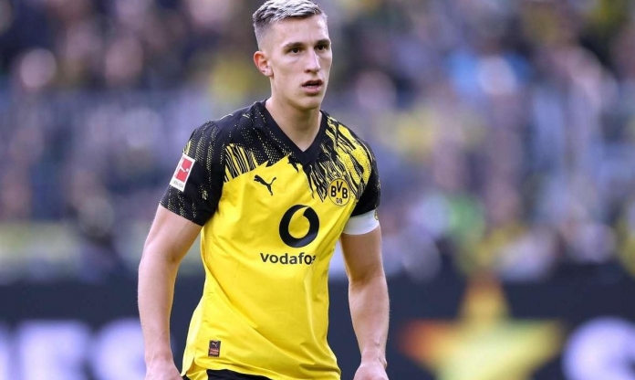 Cả Barca và Real khao khát có được cầu thủ 'hàng đầu châu Âu'