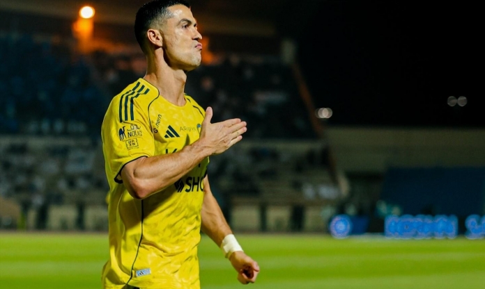 Ronaldo tiếp tục làm điều không tưởng ở độ tuổi 40