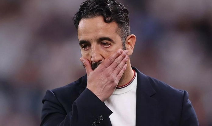 Amorim thừa nhận sai lầm với thần đồng hay bậc nhất MU