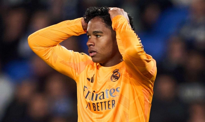 Thần đồng Brazil để 'vuột mất biểu tượng' tại Real Madrid