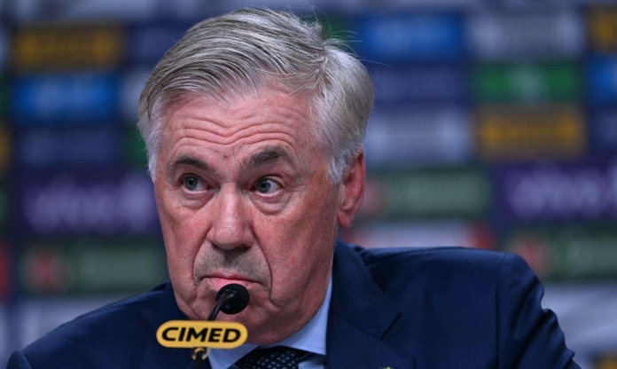 Vinicius bị HLV Brazil cảnh cáo công khai: 'Cậu ấy đã mắc sai lầm!'