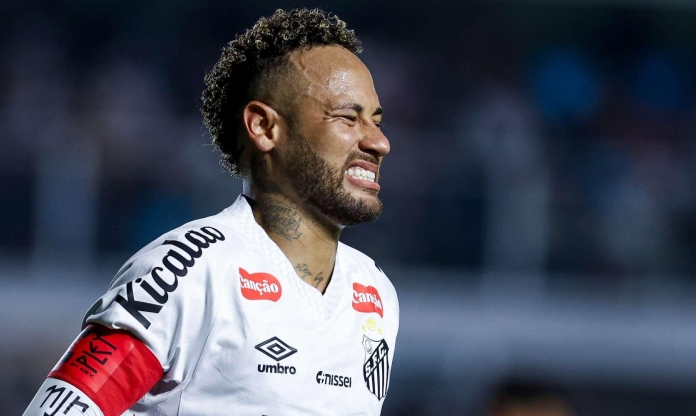 Neymar lên tiếng xin lỗi vì suýt làm CLB lâm nguy