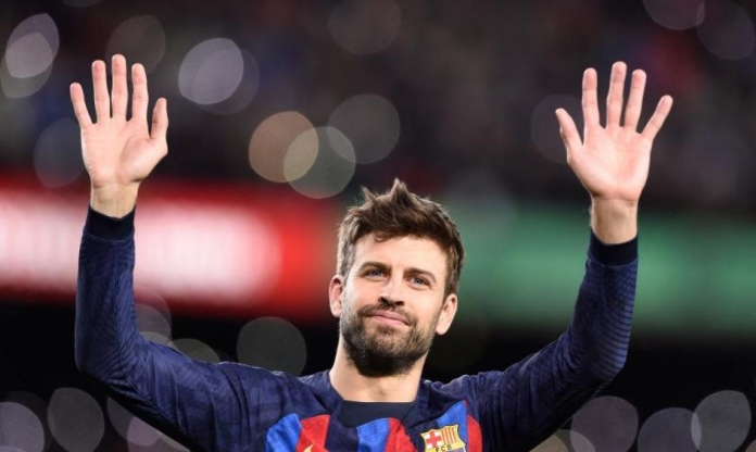 Gerard Pique chỉ trích Barca vì để 'hụt' Messi