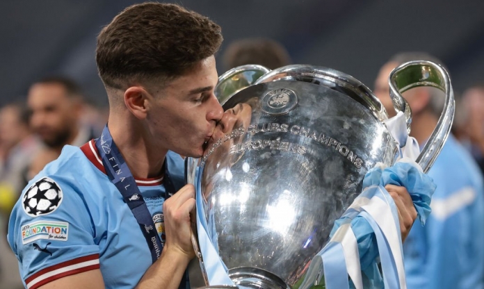 Julian Alvarez sẽ chia tay Man City vì tương lai, dù mới vô địch C1?