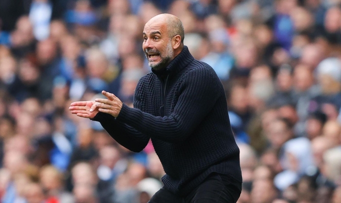 Huyền thoại Man City cảnh báo Pep về đế chế của ông sẽ 'sụp đổ' vì lý do không tưởng