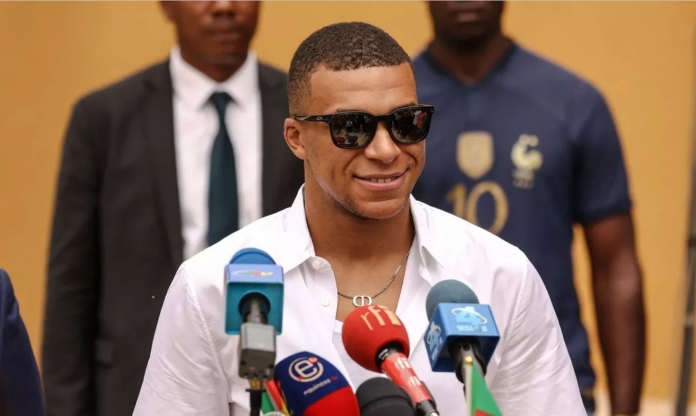 Mbappe bắn 'tín hiệu nóng', fan Real đã bắt đầu mở tiệc ăn mừng