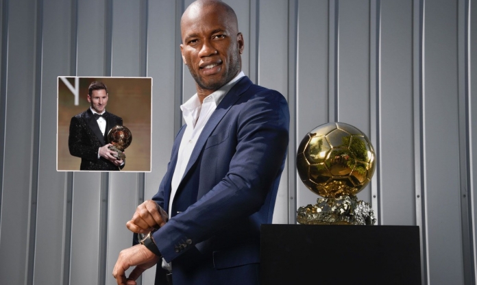 Didier Drogba là người sẽ trao Quả bóng vàng thứ 8 cho Messi