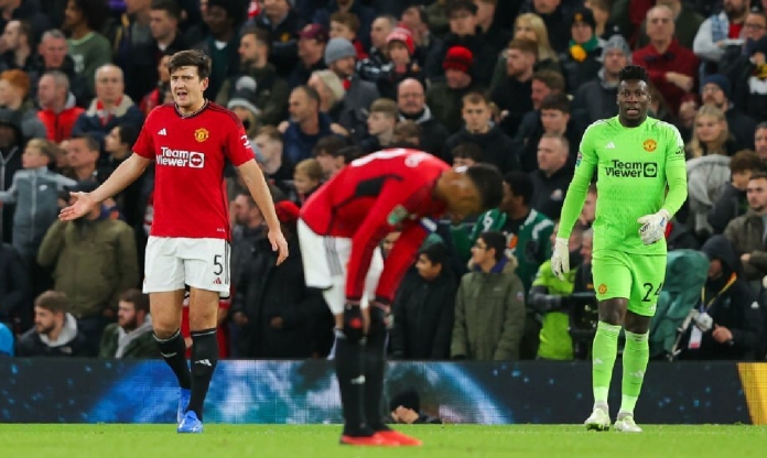 Old Trafford thất thủ, MU chính thức thành cựu vương Carabao Cup