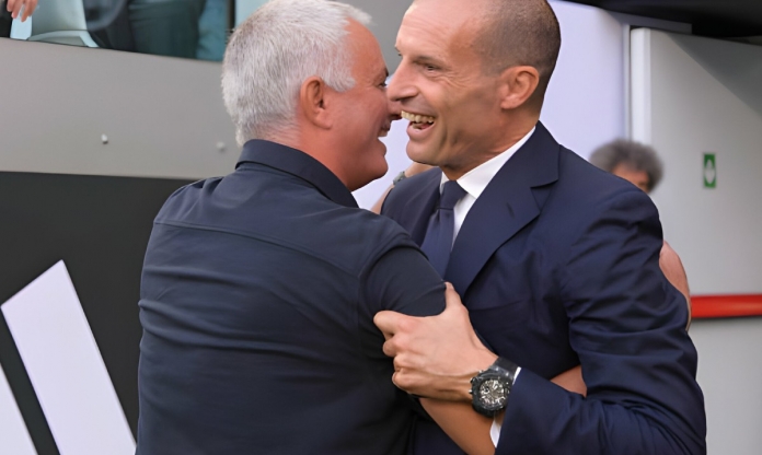 Max Allegri lên tiếng 'kêu oan' cho Jose Mourinho vì lệnh sa thải