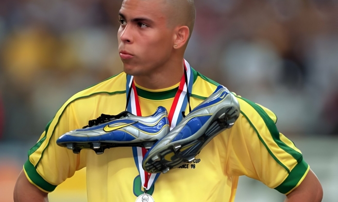 Ronaldo Béo chỉ ra 8 cầu thủ vĩ đại nhất lịch sử bóng đá