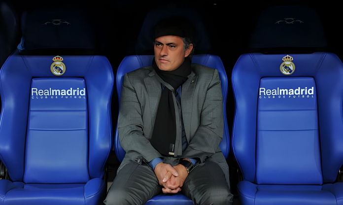 Nhận việc ở Real, Jose Mourinho bất ngờ bị phạt nặng tại Tây Ban Nha
