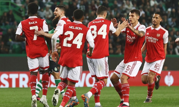 Arsenal không được thi đấu gần 1 tháng