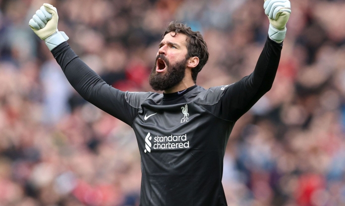 Người đại diện lên tiếng vụ Alisson chia tay Liverpool cuối mùa giải
