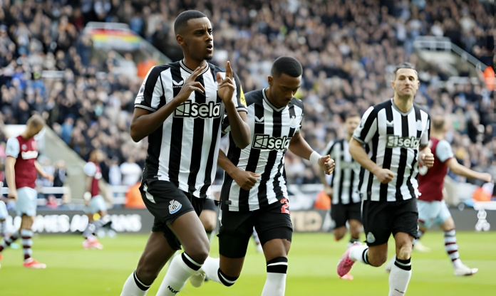 Newcastle ngược dòng không tưởng trước West Ham tại pháo đài St James' Park