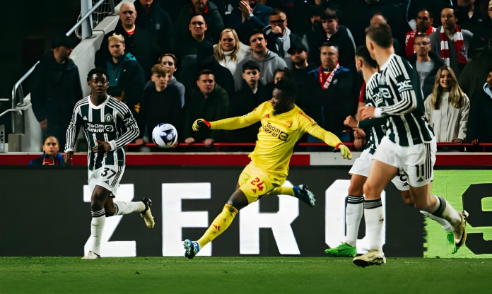 CĐV Man Utd chỉ trích Ngoại hạng Anh vì đổi luật làm đội nhà hòa